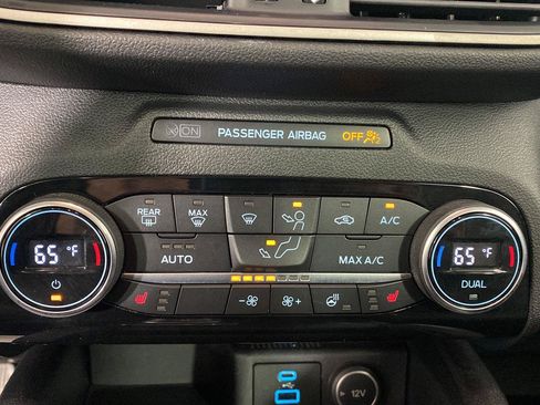 Used 2021 Ford Escape SE w/ Convenience Package AWD/4WD image 6