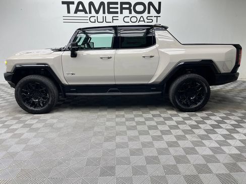 New 2026 GMC Hummer EV 4x4 Crew Cab image 2