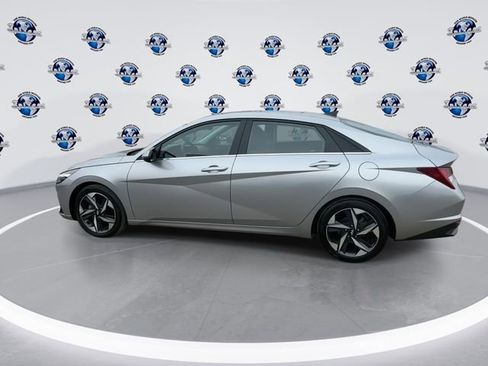 Used 2023 Hyundai Elantra Limited w/ Cargo Package image 6