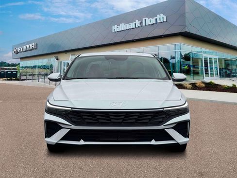 New 2026 Hyundai Elantra SE image 12