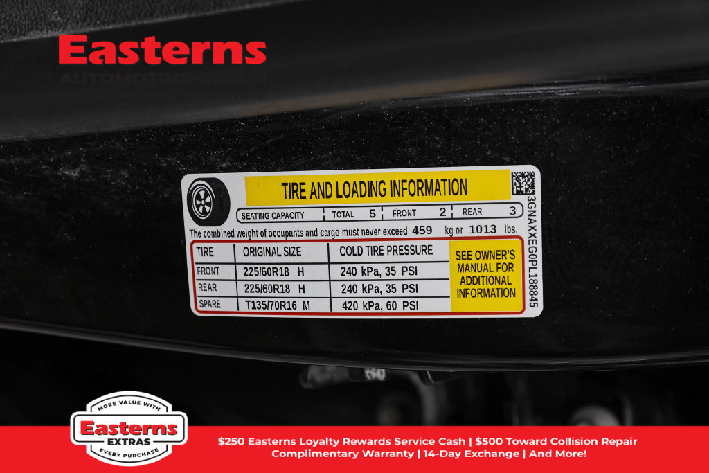 Used 2023 Chevrolet Equinox Premier AWD/4WD image 38
