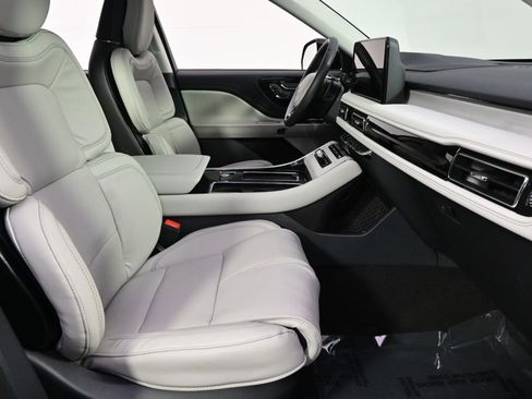 New 2026 Lincoln Aviator Reserve AWD/4WD image 16