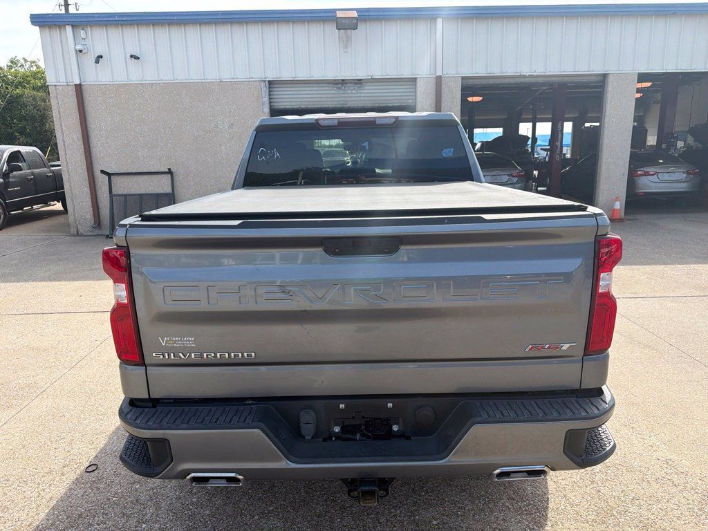 Used 2021 Chevrolet Silverado 1500 RST w/ Z71 Off-Road Package AWD/4WD image 4