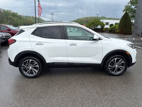 Used 2023 Buick Encore GX Select w/ Safety Package II AWD/4WD image 6