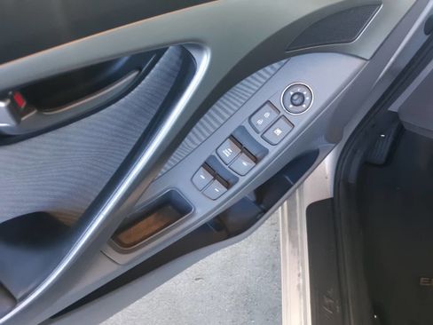 Used 2012 Hyundai Elantra GLS w/ Preferred Pkg 3 image 18