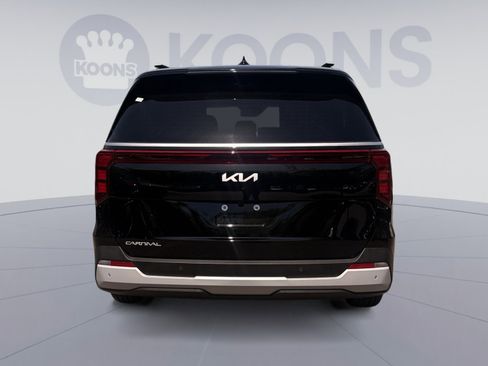 New 2026 Kia Carnival EX FWD image 15