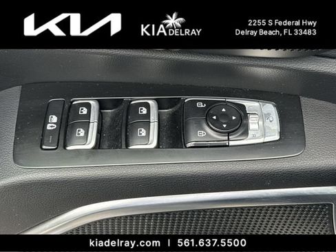 Certified 2021 Kia Telluride SX w/ Towing Package FWD image 16