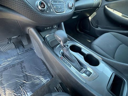 Used 2024 Chevrolet Malibu LT image 30