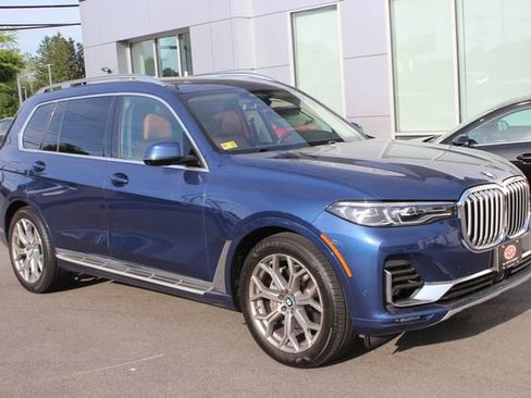 Used 2022 BMW X7 xDrive40i w/ Premium Package AWD/4WD image 1