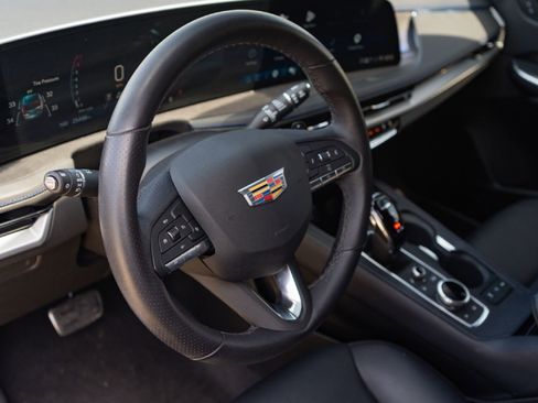 Used 2024 Cadillac XT4 Sport FWD image 7