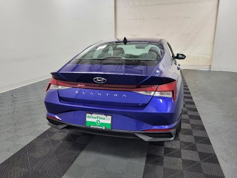 Used 2021 Hyundai Elantra SEL FWD image 7