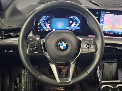 Used 2025 BMW X1 xDrive28i w/ Technology Package image 11