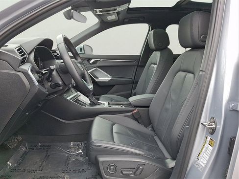 Used 2022 Audi Q3 2.0T Premium Plus w/ Premium Plus Package image 25