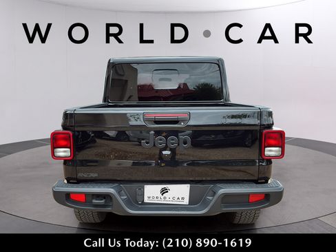 Used 2025 Jeep Gladiator Sport AWD/4WD image 8
