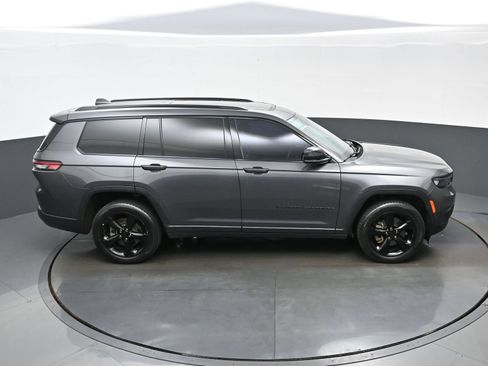Used 2022 Jeep Grand Cherokee L Limited w/ Luxury Tech Group II AWD/4WD image 43