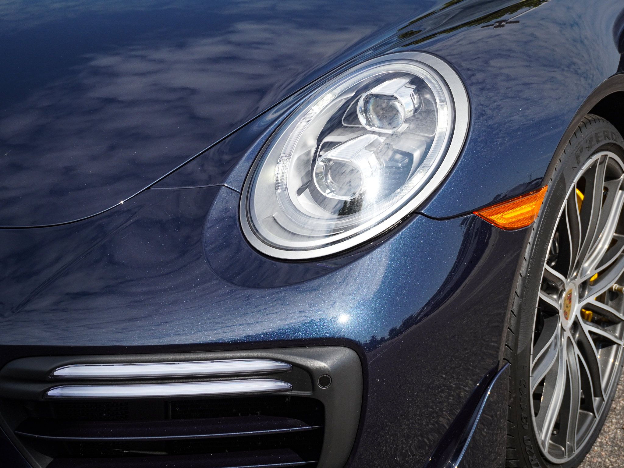 Used 2019 Porsche 911 Turbo S AWD/4WD image 6