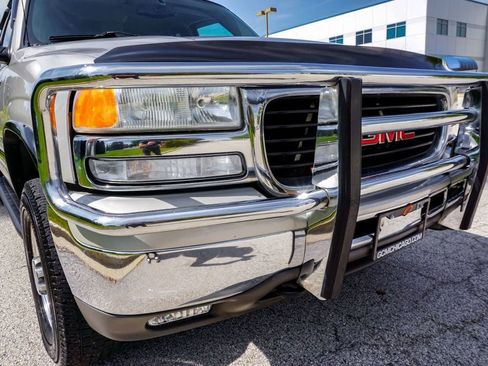Used 2005 GMC Yukon XL 2500 SLT w/ SLT Preferred Equipment Group image 68