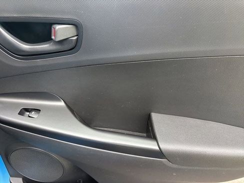 Used 2020 Hyundai Kona SE FWD image 35