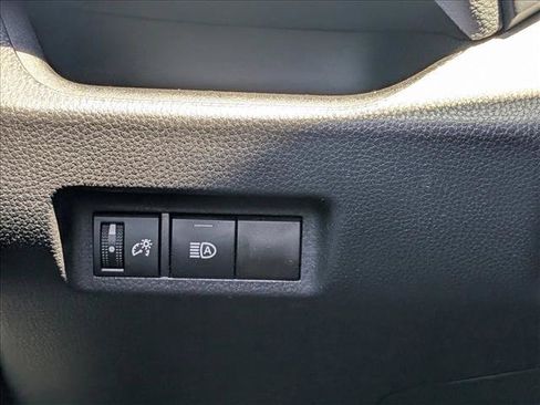 Used 2025 Toyota RAV4 XLE FWD image 15