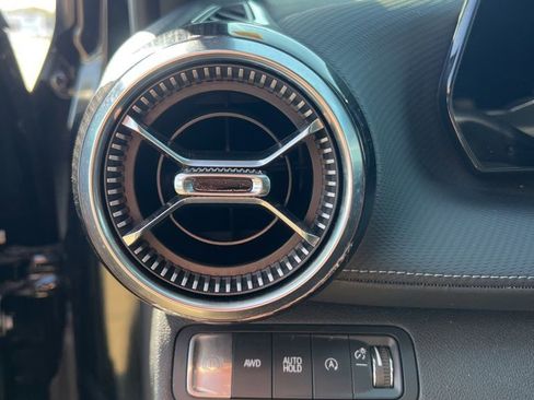 Used 2025 Chevrolet Equinox LT w/ Convenience Package II image 18