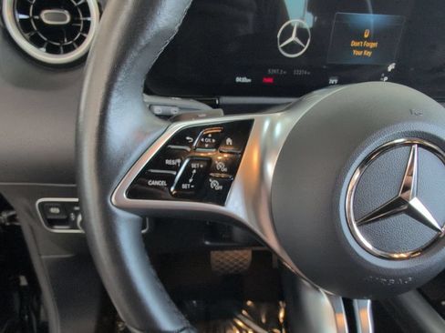 Used 2025 Mercedes-Benz GLA 250 image 17