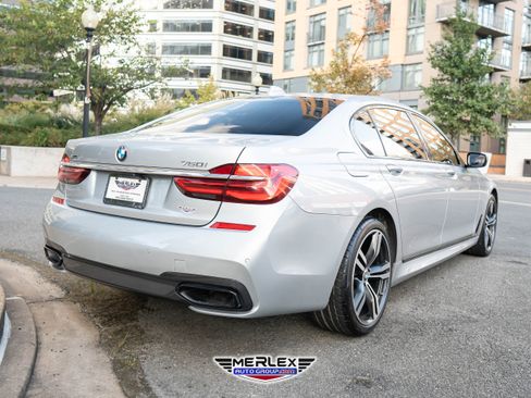 Used 2018 BMW 750i xDrive image 7