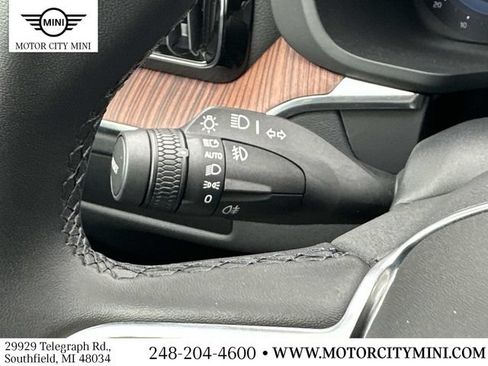 Used 2023 Volvo XC60 B6 Ultimate w/ Climate Package AWD/4WD image 29