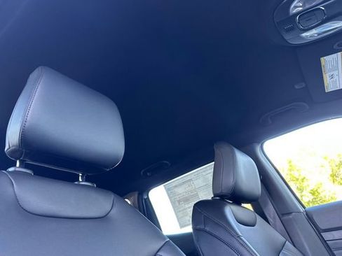 New 2026 Jeep Compass Latitude image 17