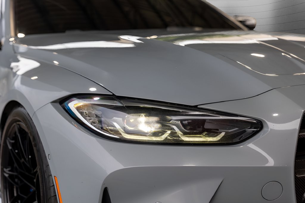 Used 2022 BMW M4 Competition w/ M Carbon Exterior Package RWD image 13