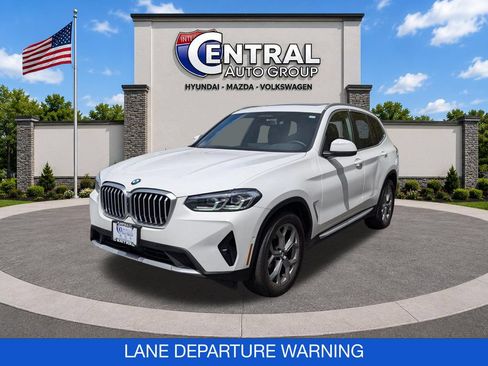 Used 2024 BMW X3 xDrive30i w/ Premium Package AWD/4WD image 3