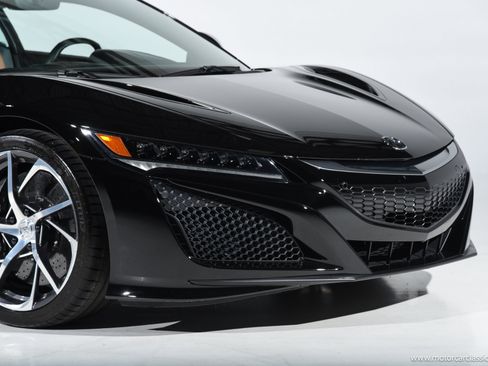 Used 2018 Acura NSX AWD/4WD image 12