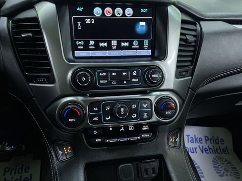 Used 2019 Chevrolet Suburban LT AWD/4WD image 8