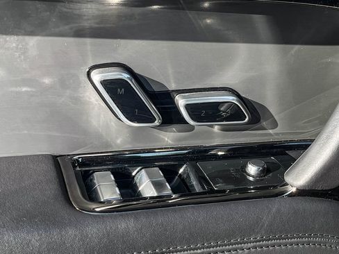 Used 2023 Land Rover Range Rover Sport SE image 41