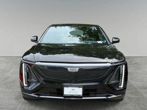 Used 2024 Cadillac Lyriq Sport RWD image 8