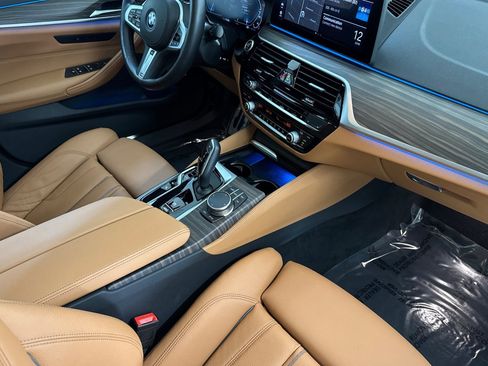 Certified 2023 BMW 530e w/ M Sport Package RWD image 32