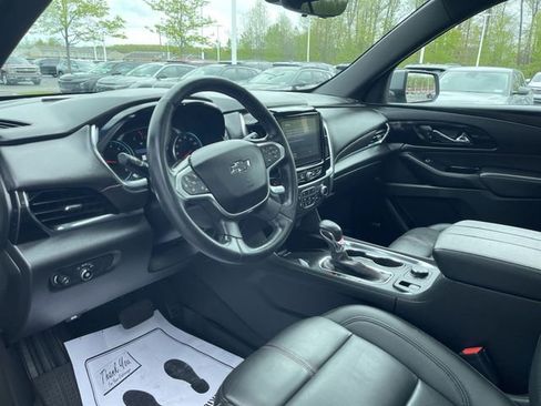 Certified 2023 Chevrolet Traverse RS w/ LPO, Floor Liner Package AWD/4WD image 10