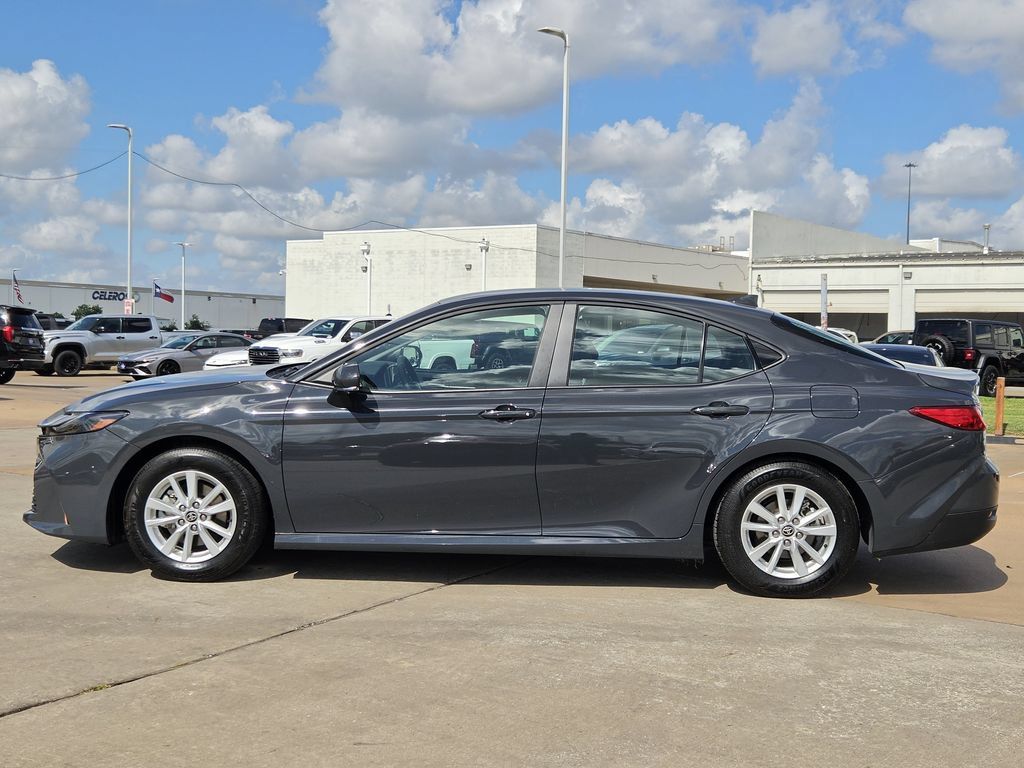 Used 2026 Toyota Camry LE FWD image 6