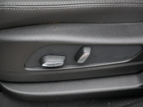 Used 2026 Cadillac XT5 Luxury w/ LPO, Floor Liner Package AWD/4WD image 19