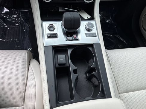 Used 2026 Jaguar F-PACE R-Dynamic S AWD/4WD image 15