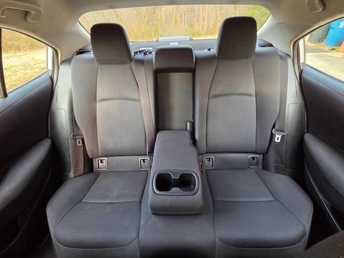 Used 2021 Toyota Corolla LE image 21