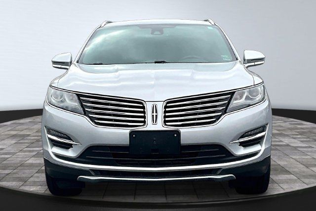 Used 2017 Lincoln MKC Reserve w/ Lincoln MKC Climate Package AWD/4WD image 2