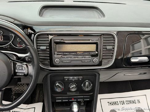 Used 2014 Volkswagen Beetle 1.8T image 22