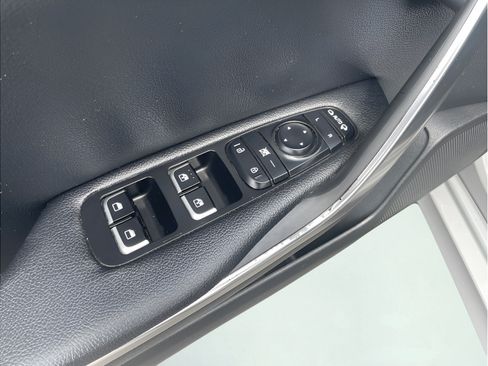 Used 2022 Kia Stinger GT1 AWD/4WD image 12