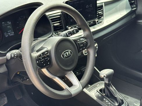 Used 2021 Kia Rio S FWD image 18