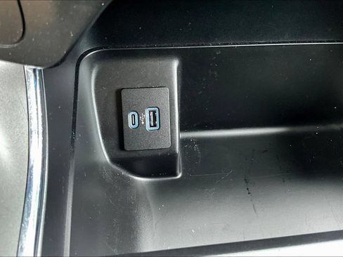 Used 2022 Ford F150 XLT w/ Equipment Group 301A Mid AWD/4WD image 26