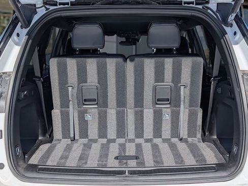 Used 2025 Jeep Grand Cherokee L Limited image 20