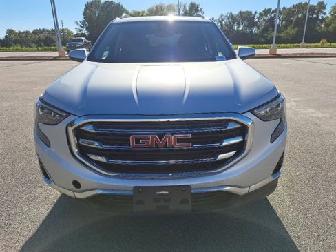 Used 2020 GMC Terrain SLT image 3