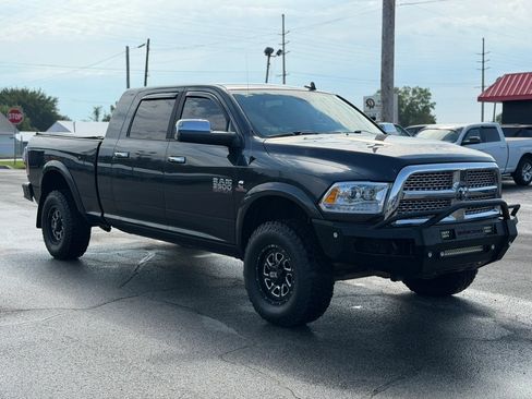 Used 2016 RAM 3500 Laramie AWD/4WD image 3