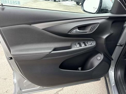 New 2026 Buick Envista Avenir image 11