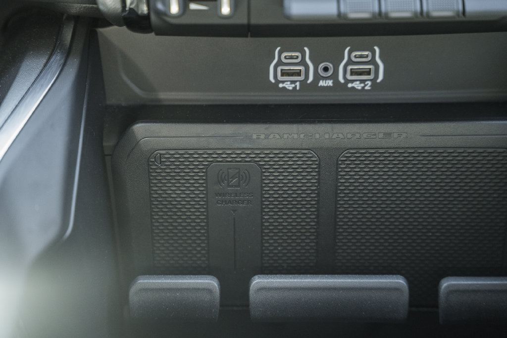 Used 2025 RAM 1500 Big Horn AWD/4WD image 29